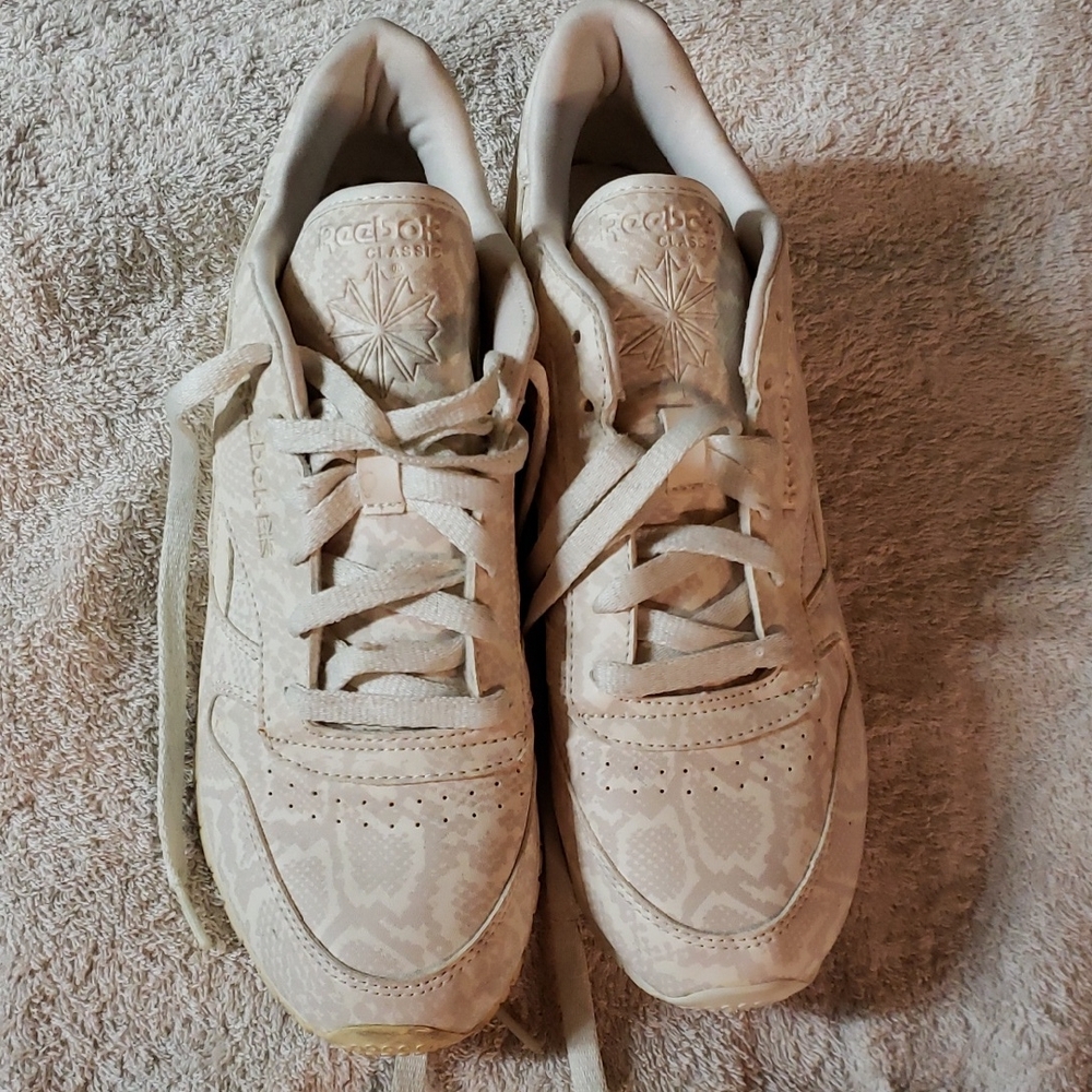 Reebok Women's Beige Patterned Sneakers